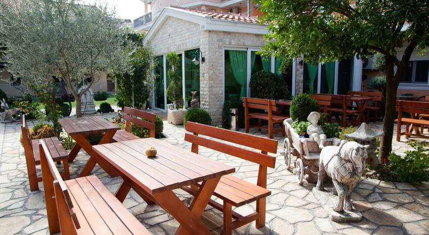 Holiday Apartments — Барська рівʼєра, Чорногорія мініатюра 9