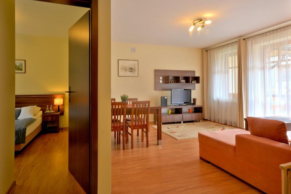 Bellamonte Aparthotel — Закопане, Польща мініатюра 14
