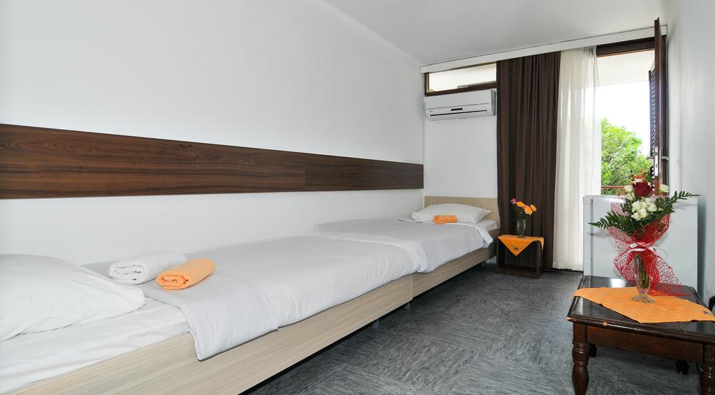 Kamelija Hotel — Боко-Которська бухта, Чорногорія мініатюра 22