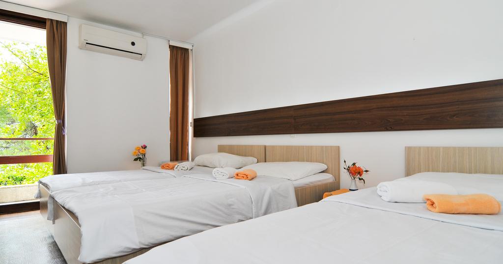 Kamelija Hotel — Боко-Которська бухта, Чорногорія мініатюра 23