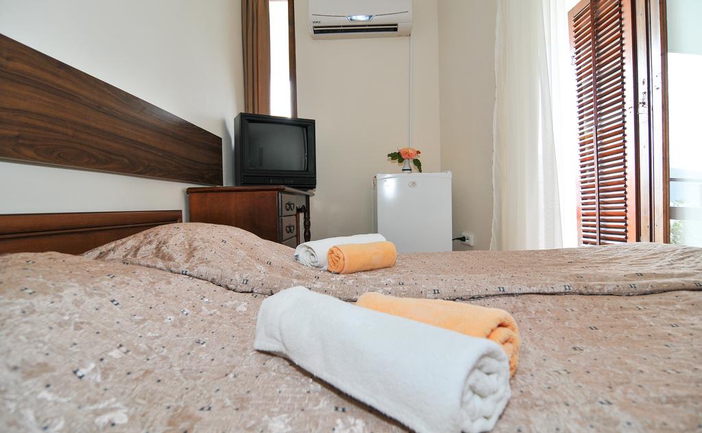 Kamelija Hotel — Боко-Которська бухта, Чорногорія мініатюра 26
