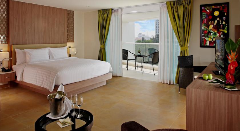 Centara Pattaya Hotel, Паттайя, Таїланд мініатюра 7