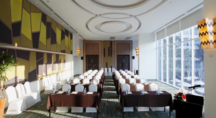 Centara Pattaya Hotel, Паттайя, Таїланд мініатюра 31