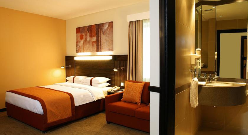 Holiday Inn Express Dubai Jumeirah — Дубаї, Об'єднані Арабські Емірати мініатюра 42