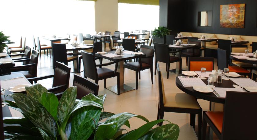 Holiday Inn Express Dubai Jumeirah — Дубаї, Об'єднані Арабські Емірати мініатюра 66