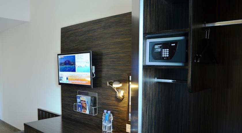 Holiday Inn Express Dubai Internet City — Дубаї, Об'єднані Арабські Емірати мініатюра 55