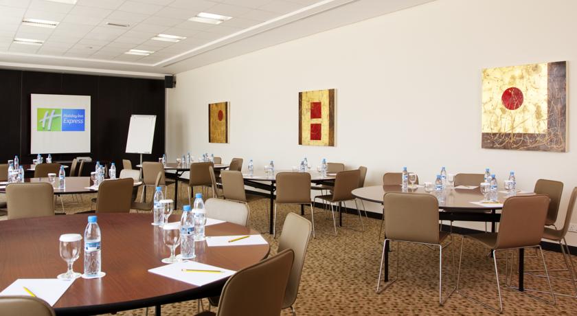 Holiday Inn Express Dubai Internet City — Дубаї, Об'єднані Арабські Емірати мініатюра 58
