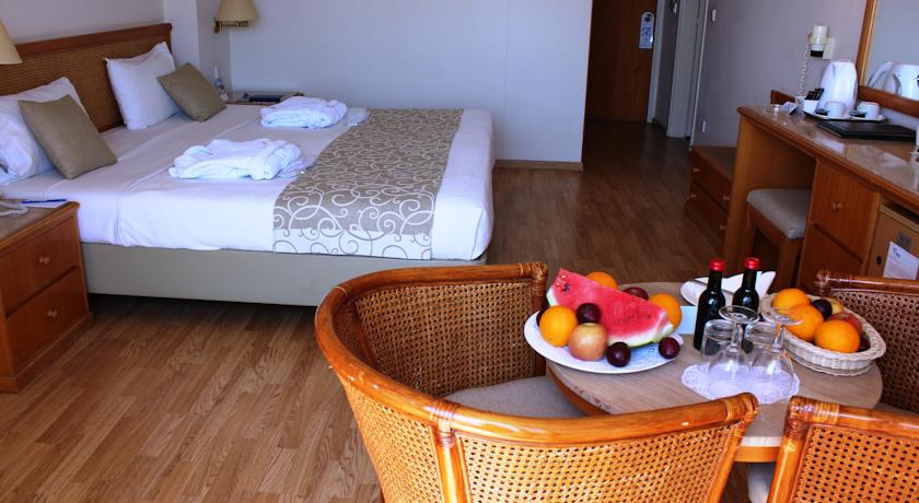 Venus Beach Hotel — Пафос, Кіпр мініатюра 12