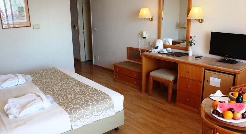 Venus Beach Hotel — Пафос, Кіпр мініатюра 24