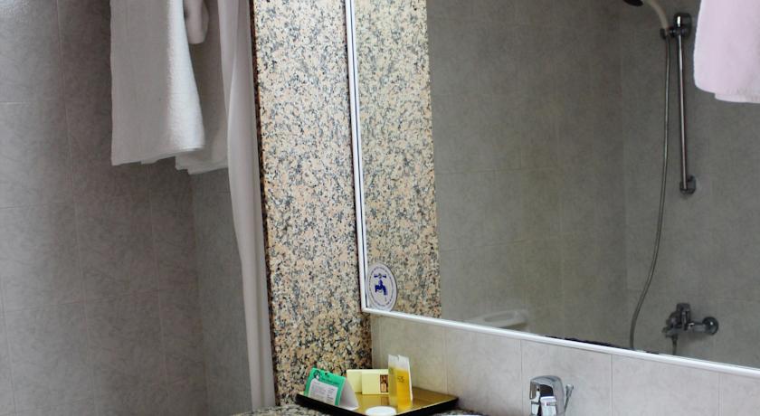 Venus Beach Hotel — Пафос, Кіпр мініатюра 31