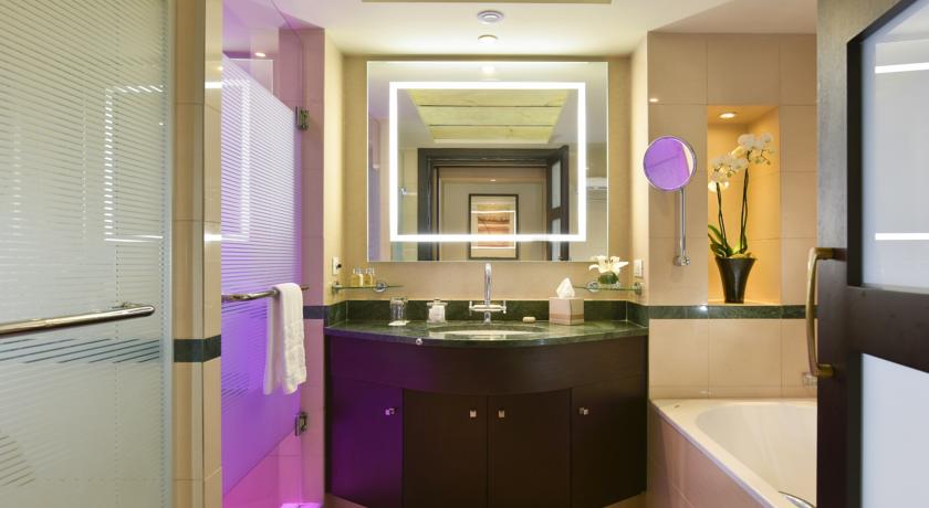 Four Seasons Hotel — Лімасол, Кіпр мініатюра 245