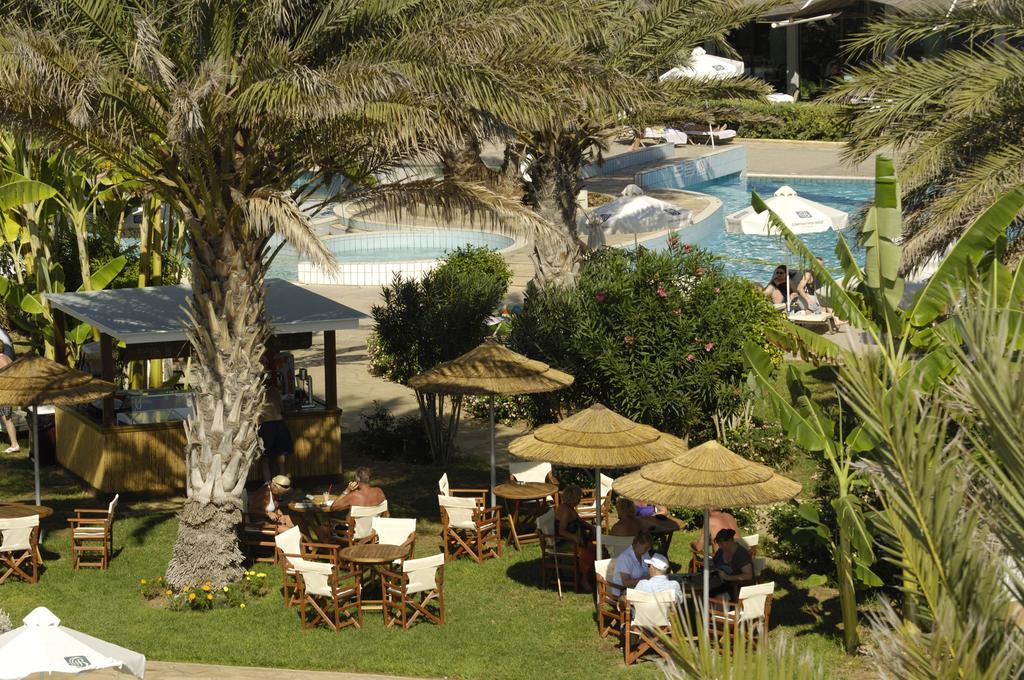 Constantinou Bros Athena Beach Hotel — Пафос, Кіпр мініатюра 8