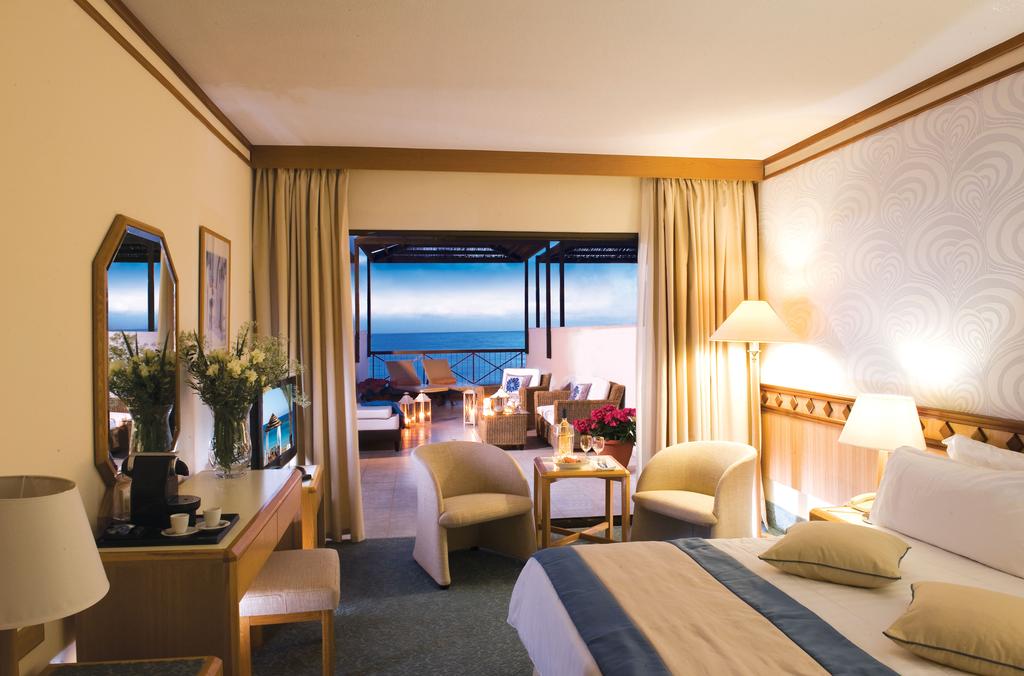 Constantinou Bros Athena Beach Hotel — Пафос, Кіпр мініатюра 16