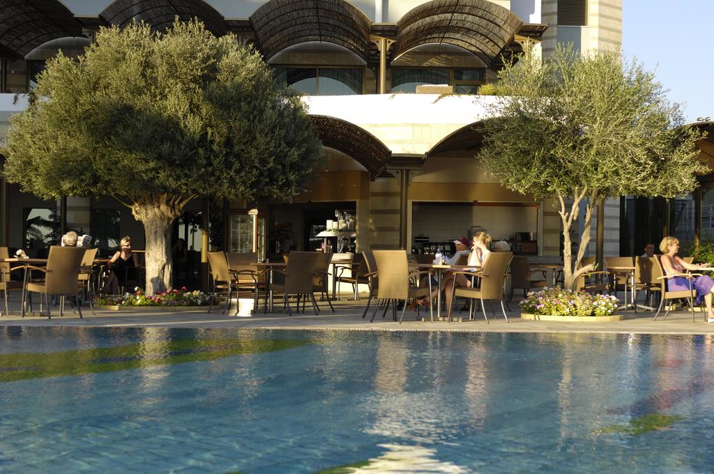 Constantinou Bros Athena Royal Beach Hotel — Пафос, Кіпр мініатюра 15