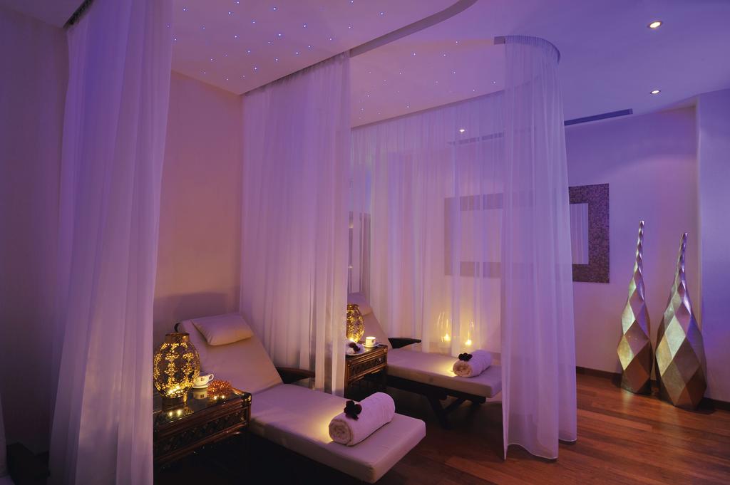 Constantinou Bros Athena Royal Beach Hotel — Пафос, Кіпр мініатюра 19