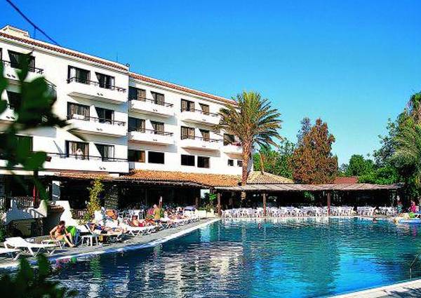 Paphos Gardens Holiday Resort — Пафос, Кіпр — фото 1