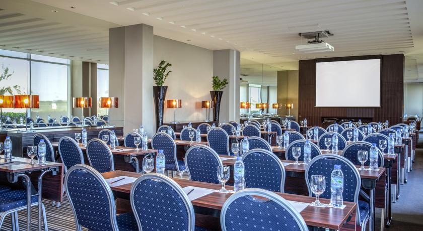 Centro Sharjah by Rotana — Шарджа, Об'єднані Арабські Емірати мініатюра 27