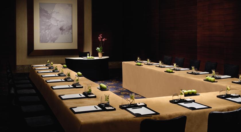 Movenpick Hotel Jumeirah Beach — Дубаї, Об'єднані Арабські Емірати мініатюра 120