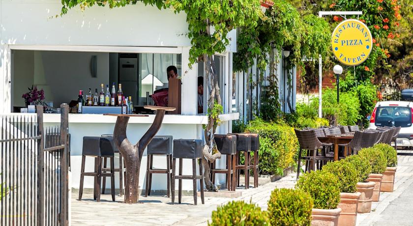 Xenios Dolphin Beach Hotel — Халкідікі, Греція мініатюра 9