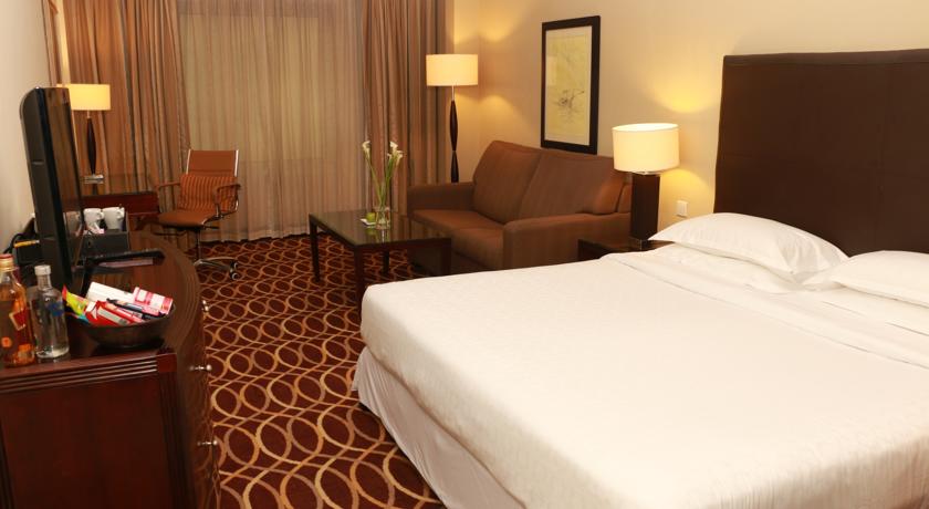 Grand Excelsior Hotel Deira — Дубаї, Об'єднані Арабські Емірати мініатюра 127