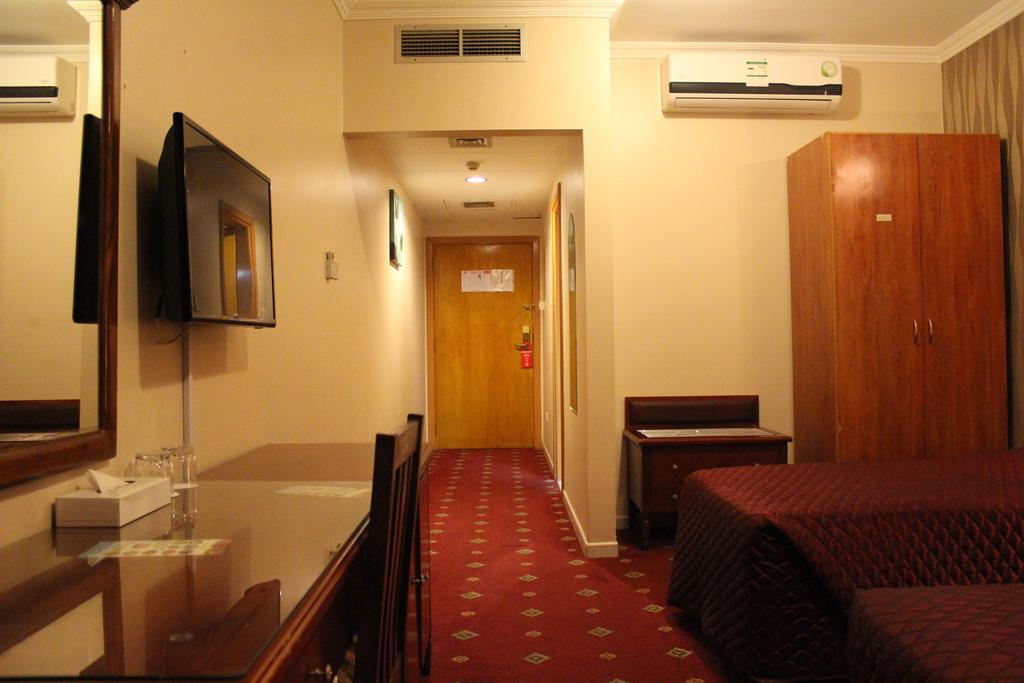 Mount Royal Hotel — Дубаї, Об'єднані Арабські Емірати мініатюра 37