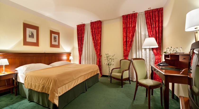 EA Hotel Jeleni dvur — Прага, Чехія мініатюра 16