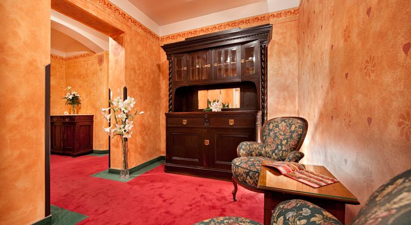 EA Hotel Jeleni dvur — Прага, Чехія мініатюра 18