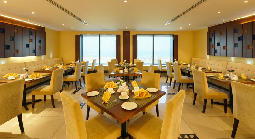 Residence Inn by Marriott Sheikh Zayed Road — Дубаї, Об'єднані Арабські Емірати мініатюра 120