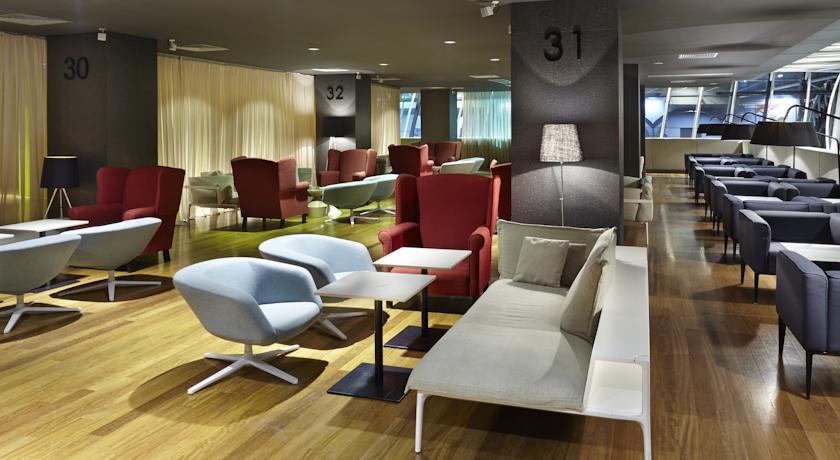 Holiday Inn — Тбілісі, Грузія мініатюра 19