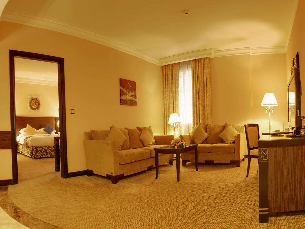 Sharjah Palace Hotel — Шарджа, Об'єднані Арабські Емірати мініатюра 36