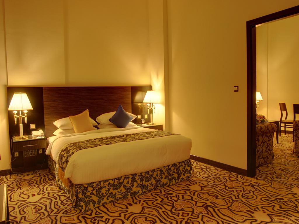 Sharjah Palace Hotel — Шарджа, Об'єднані Арабські Емірати мініатюра 38
