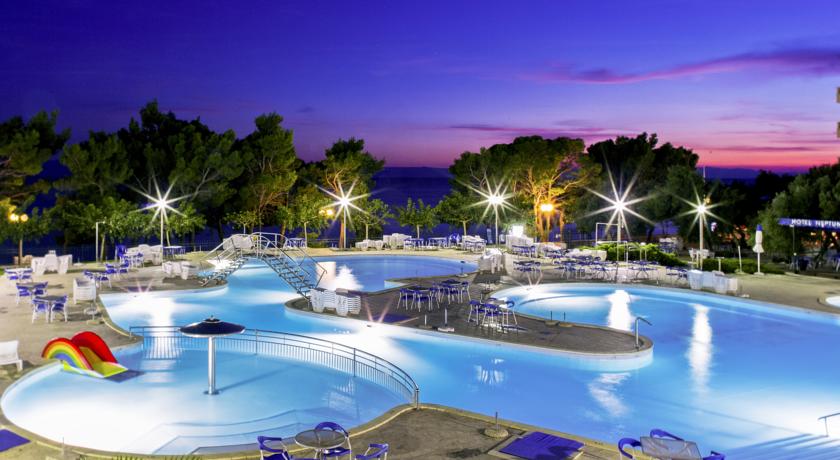 Bluesun Hotel Neptun — Тучепі, Хорватія мініатюра 6