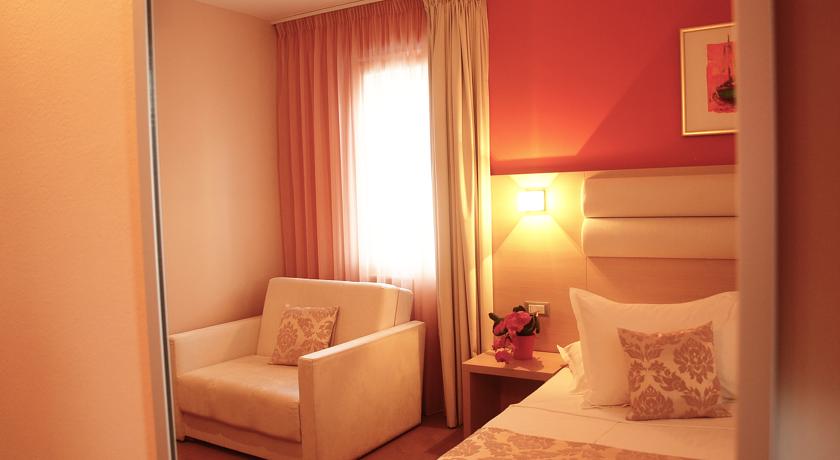 Maritimo Hotel — Макарська, Хорватія мініатюра 198