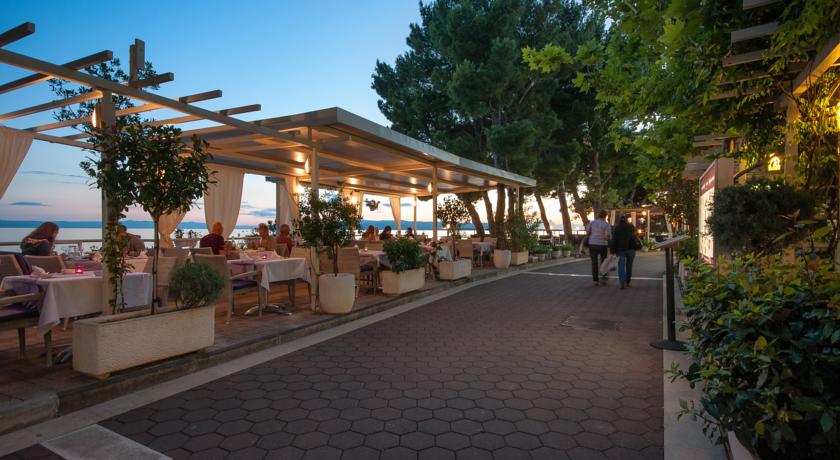 Maritimo Hotel — Макарська, Хорватія мініатюра 223