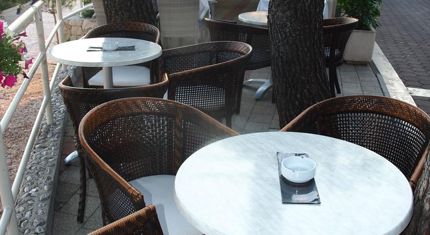Maritimo Hotel — Макарська, Хорватія мініатюра 225