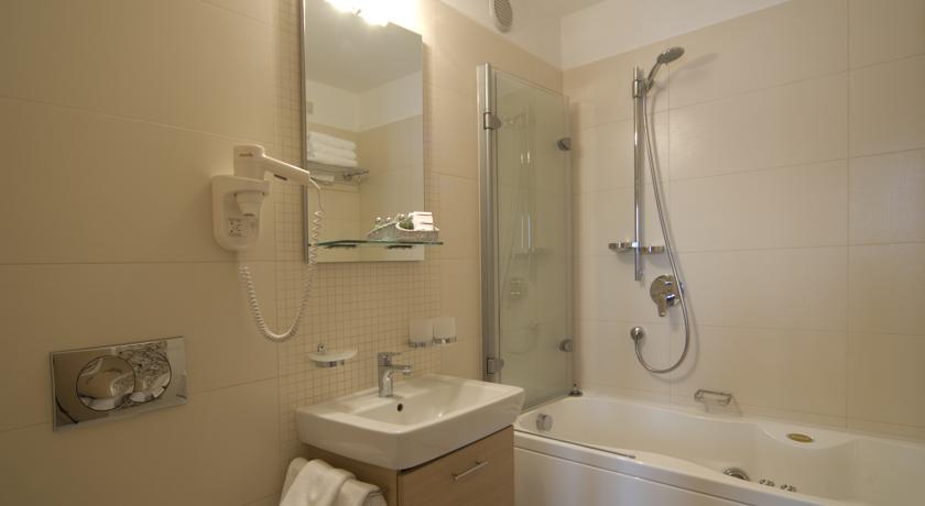 Olympia Hotel — Водіце, Хорватія мініатюра 17