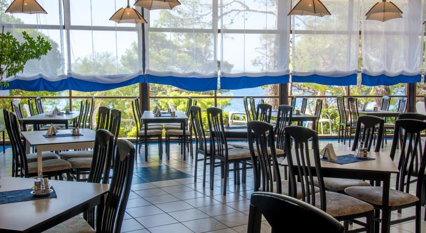 Sagitta Holiday Village — Оміш, Хорватія мініатюра 7