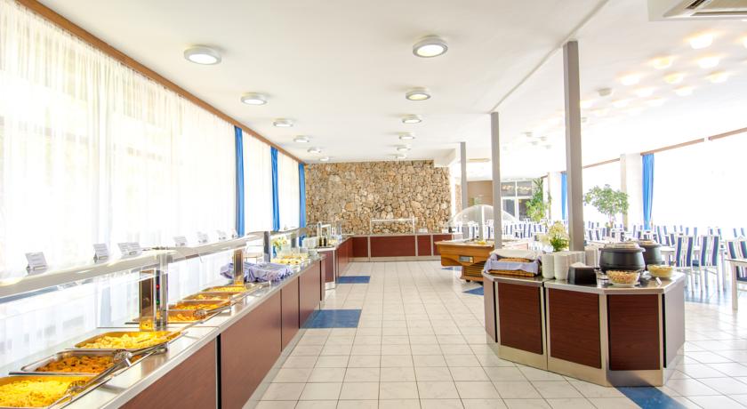 Sagitta Holiday Village — Оміш, Хорватія мініатюра 26
