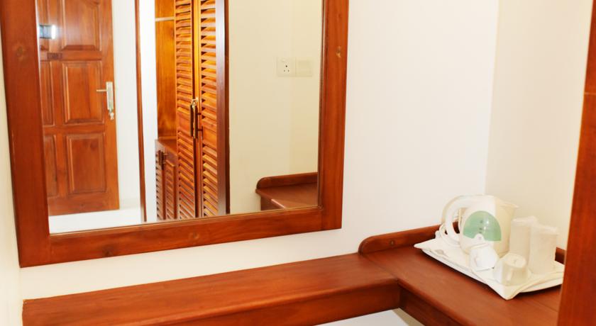 Oasey Beach Hotel — Індурува, Шрі Ланка мініатюра 22