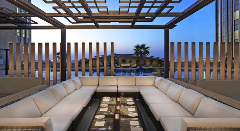 Sofitel Abu Dhabi Corniche — Абу Дабі, Об'єднані Арабські Емірати мініатюра 181