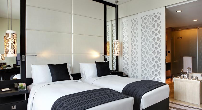 Sofitel Abu Dhabi Corniche — Абу Дабі, Об'єднані Арабські Емірати мініатюра 194