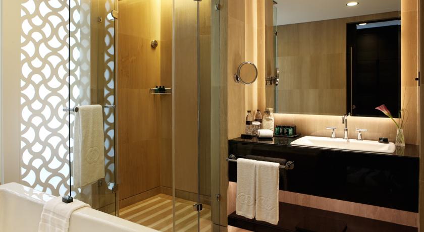 Sofitel Abu Dhabi Corniche — Абу Дабі, Об'єднані Арабські Емірати мініатюра 195