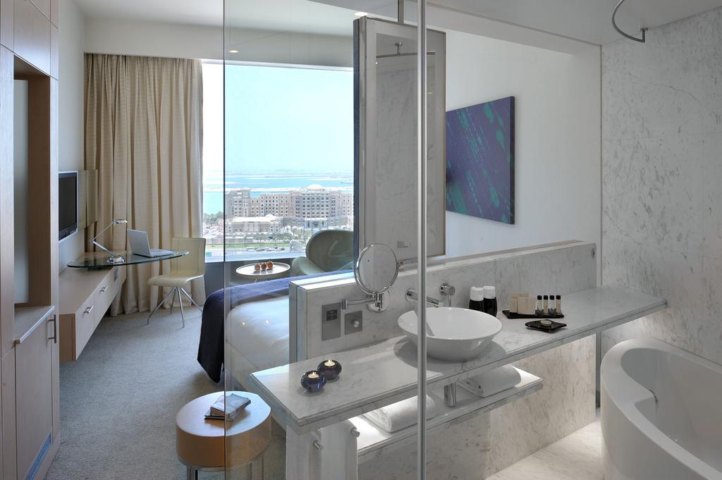 Media One Hotel — Дубаї, Об'єднані Арабські Емірати мініатюра 380