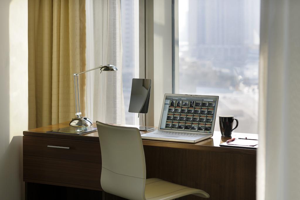 Media One Hotel — Дубаї, Об'єднані Арабські Емірати мініатюра 409