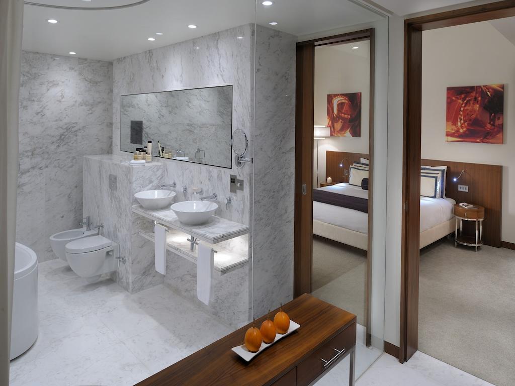 Media One Hotel — Дубаї, Об'єднані Арабські Емірати мініатюра 411