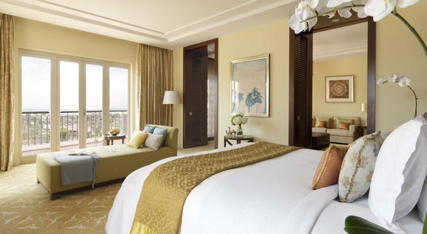 The Ritz-Carlton, Дубаї, Об'єднані Арабські Емірати мініатюра 20
