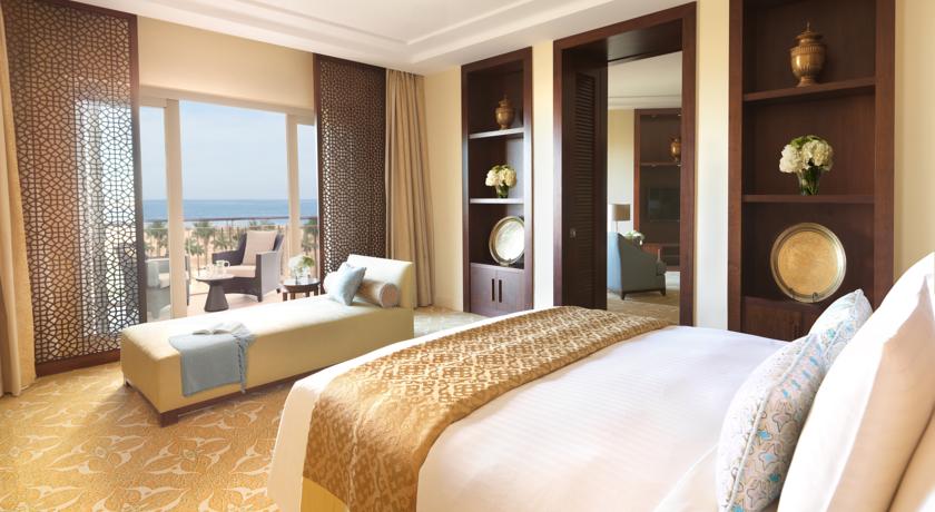 The Ritz-Carlton, Дубаї, Об'єднані Арабські Емірати мініатюра 26