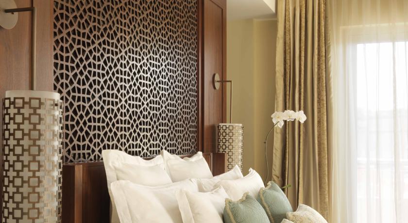 The Ritz-Carlton, Дубаї, Об'єднані Арабські Емірати мініатюра 27