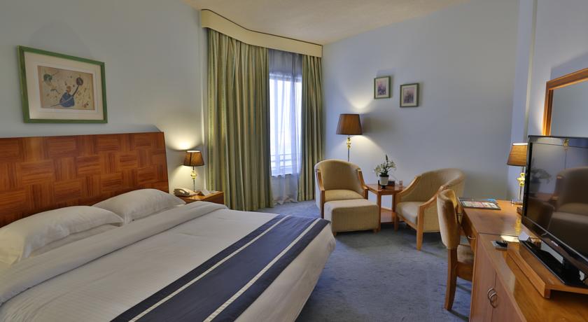 BM Beach Hotel — Рас Аль Хайма, Об'єднані Арабські Емірати мініатюра 7