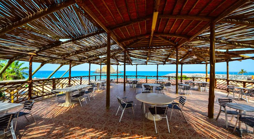 Sandy Beach Hotel & Resort — Фуджейра, Об'єднані Арабські Емірати мініатюра 24